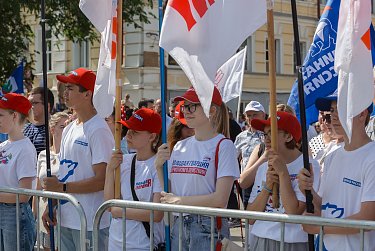 Митинг-концерт в поддержку Президента РФ прошел в Оренбурге